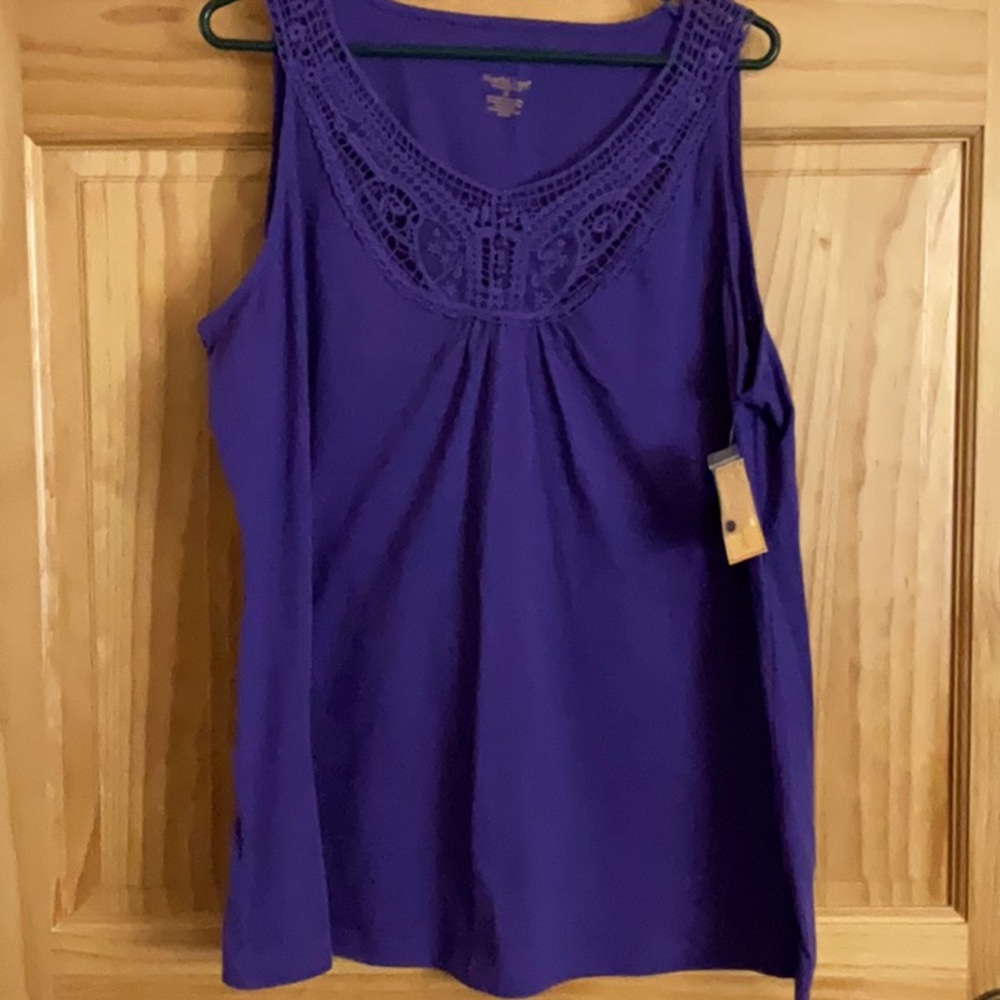Northcrest 2X lacy topped tank top